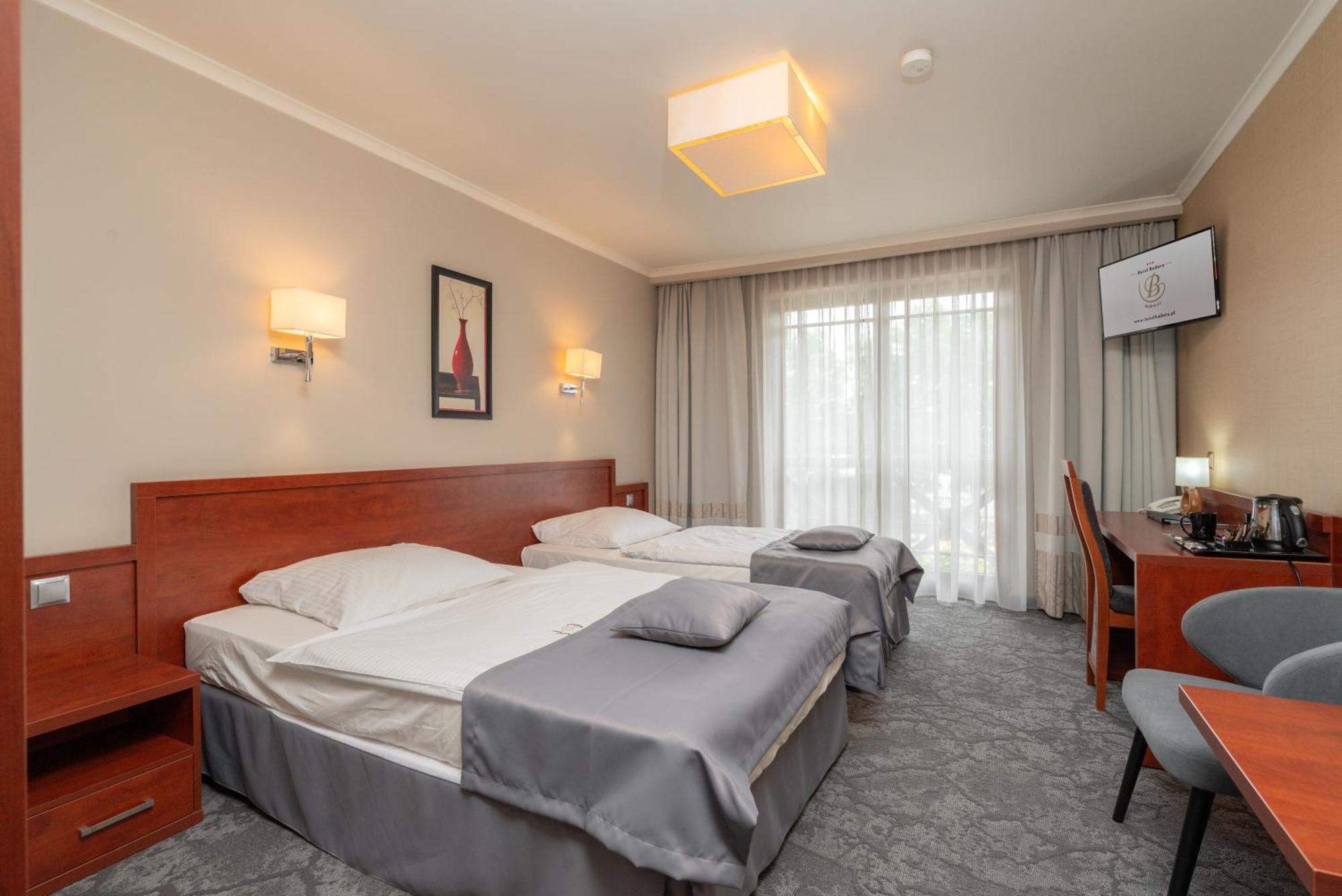 Hotel Badura Wadowice Exterior foto
