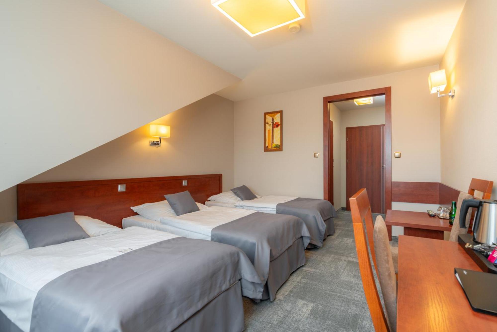 Hotel Badura Wadowice Exterior foto