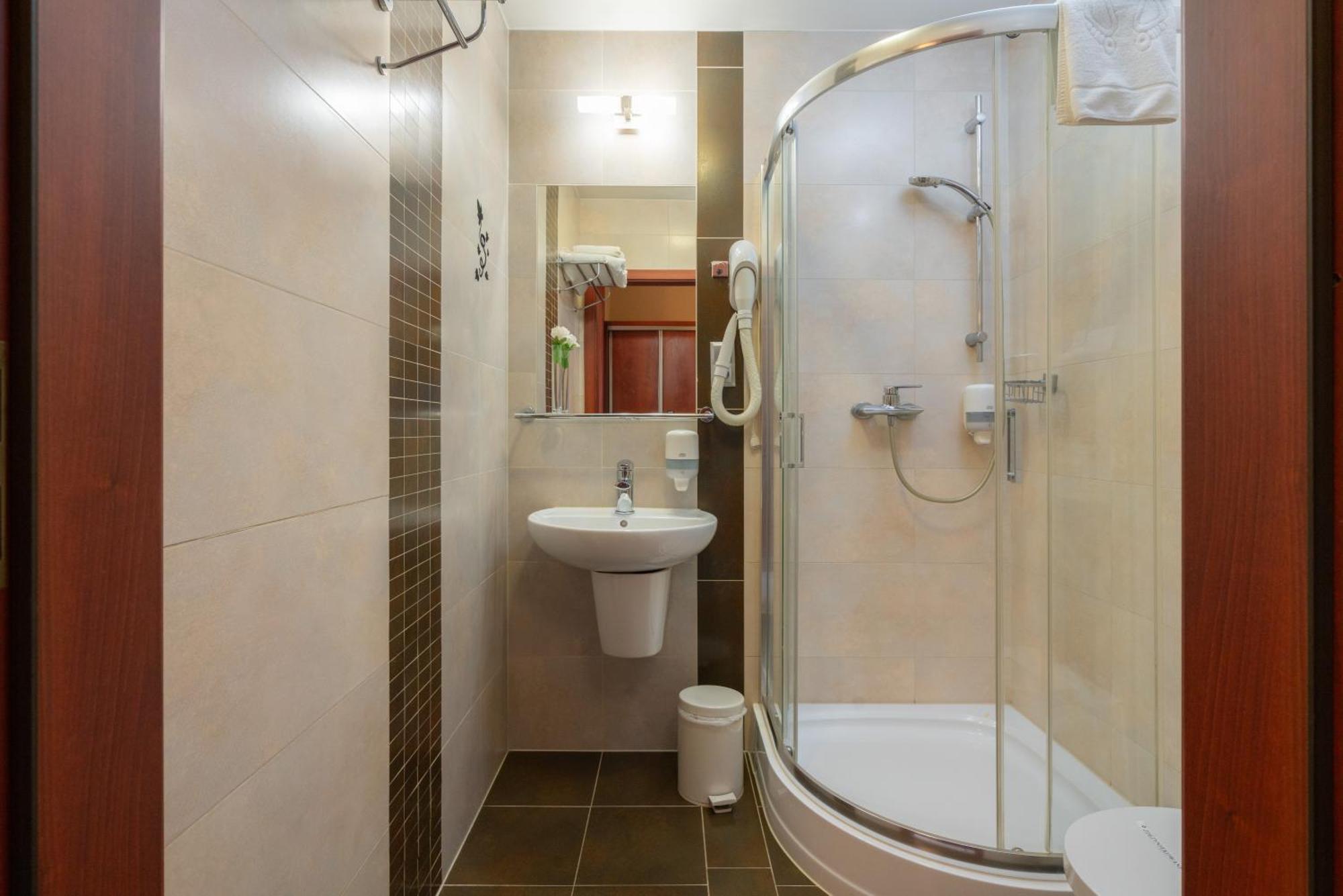 Hotel Badura Wadowice Exterior foto
