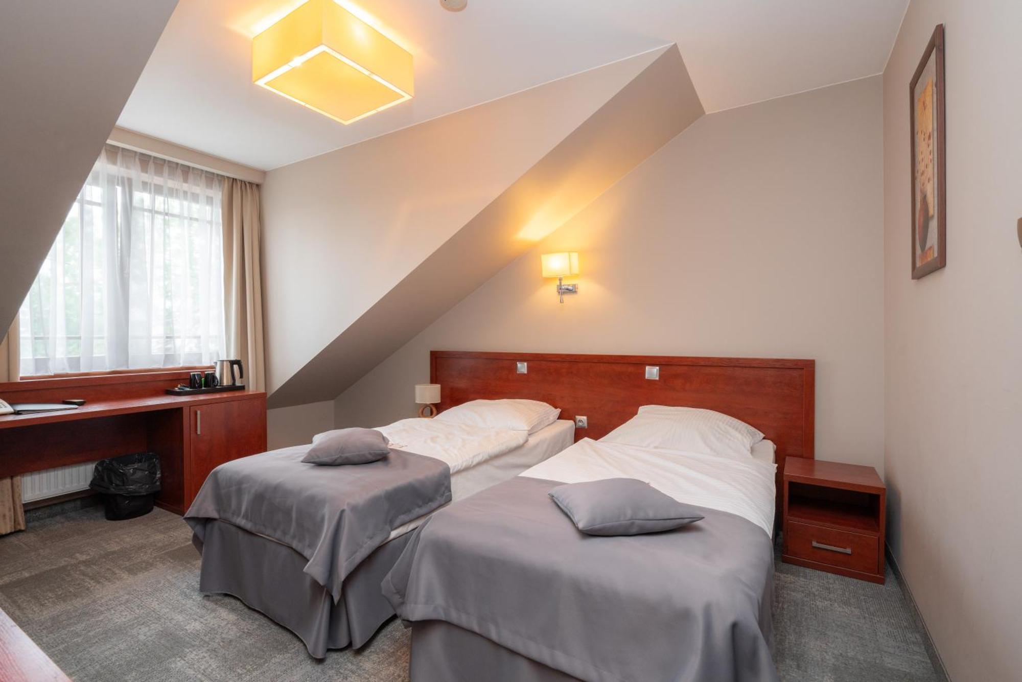Hotel Badura Wadowice Exterior foto